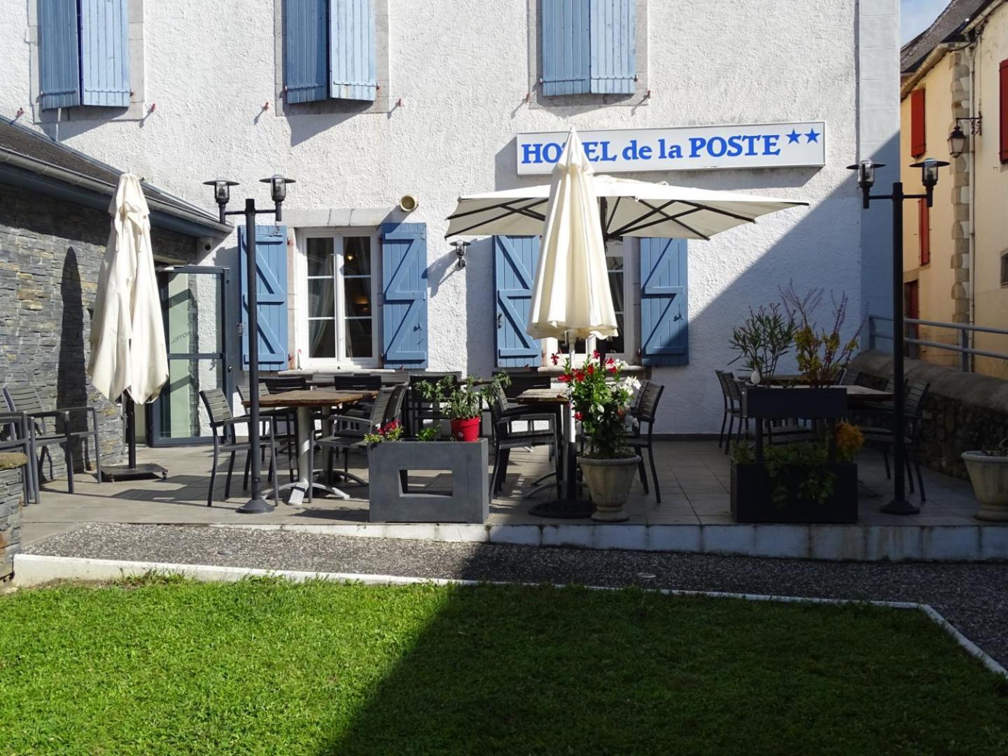 Hotel De La Poste Tardets-Sorholus エクステリア 写真