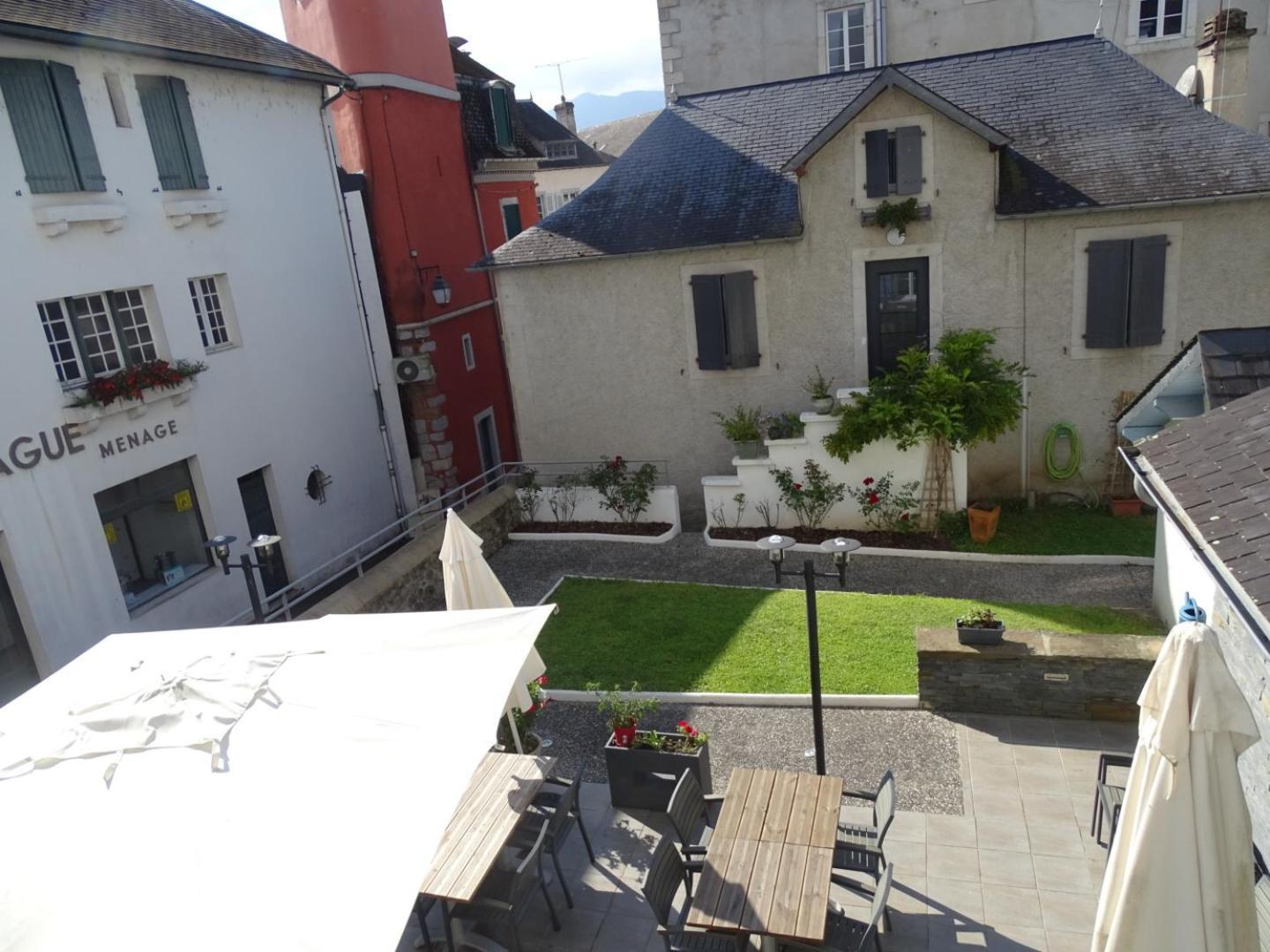Hotel De La Poste Tardets-Sorholus エクステリア 写真